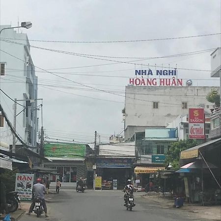 Nha Nghi Hoang Huan Hotel Long Xuyen Exterior photo